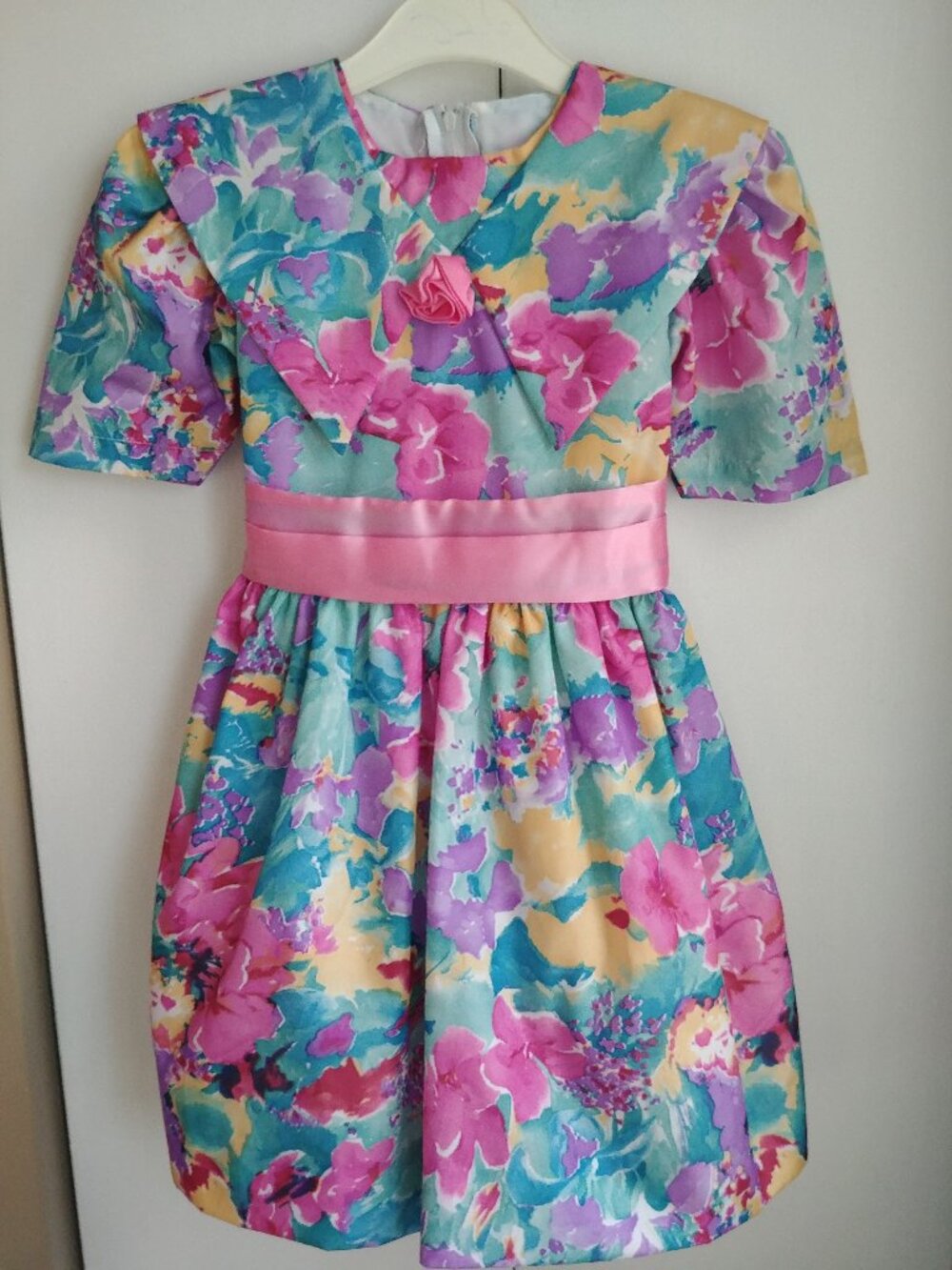 Floral Party Dress for Girls, Size 5. Like New